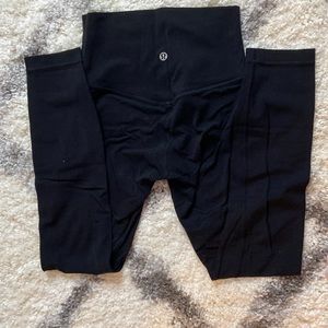 Lululemon Aligns 25”